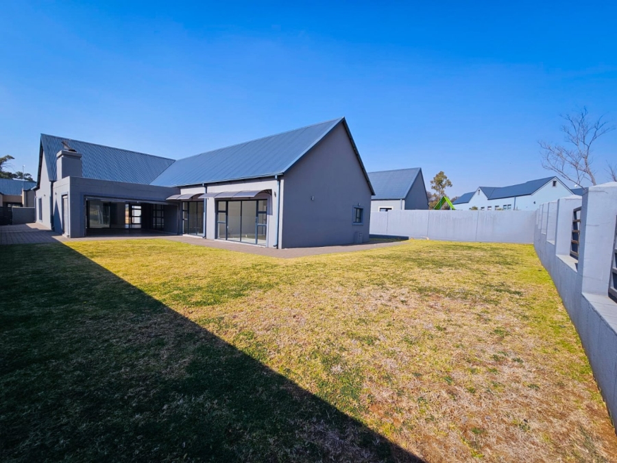4 Bedroom Property for Sale in Heron Banks Golf Estate Free State